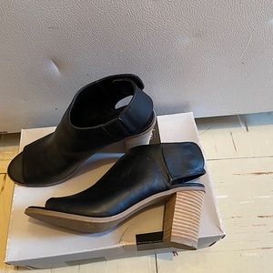 high heels shoes in black